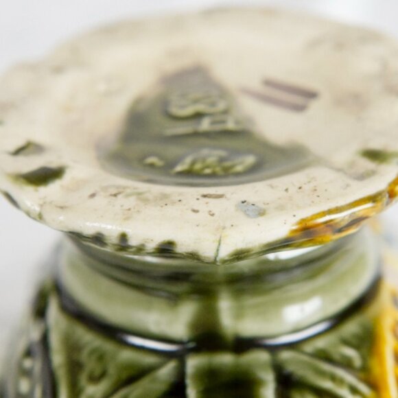 Antique European Majolica Pedestal Vase 19th Century - Picture 9 of 15